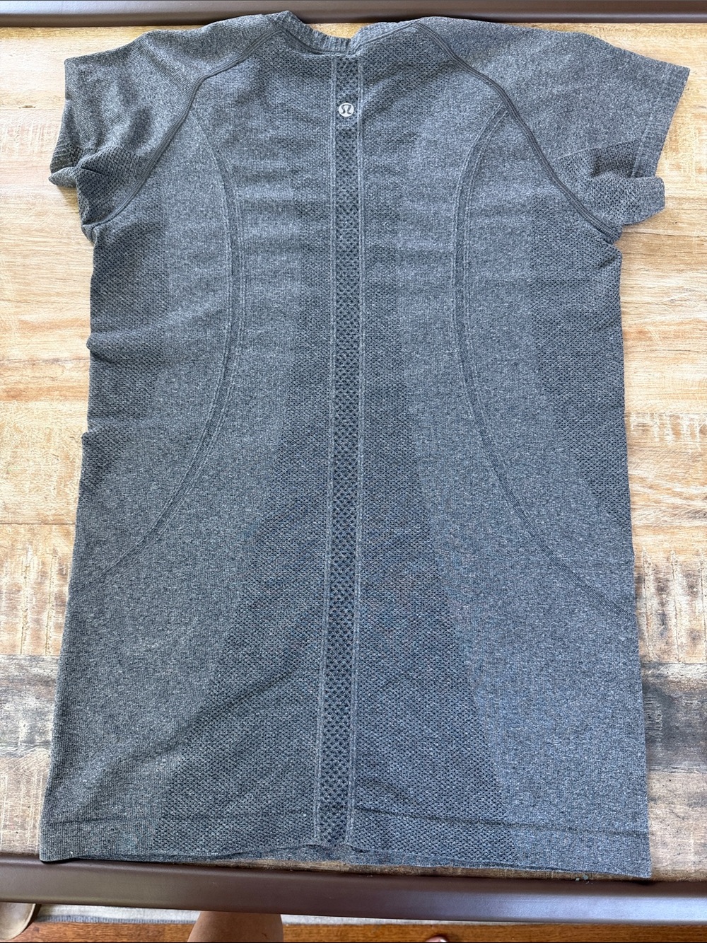 Lululemon gray Swifty Active Tee - Picture 3 of 5